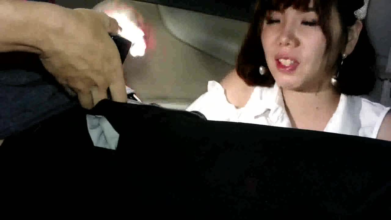 【個人撮影】20代シン**の車内フェラ動画です
